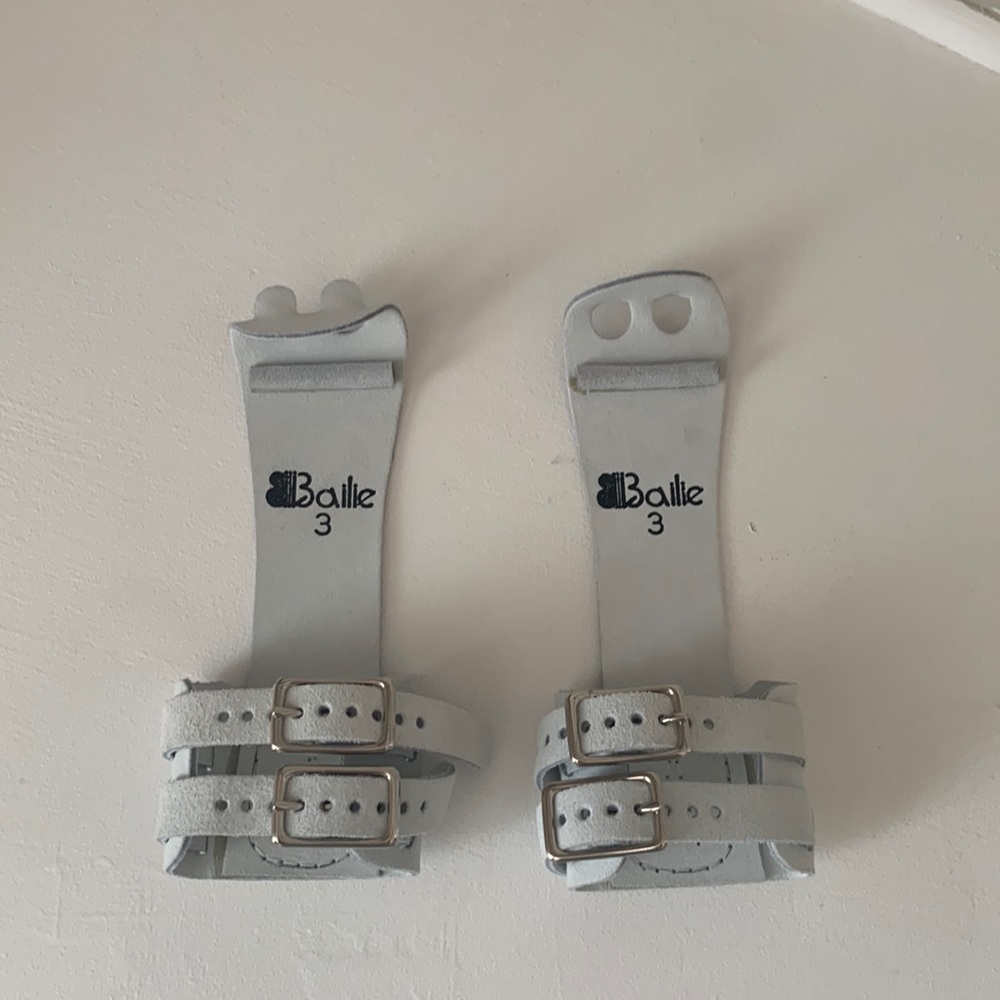 Gymnastics grips -Bailie